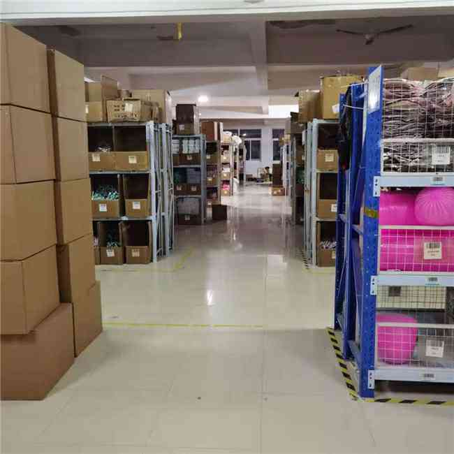 新老賣家涌入，Shopee全托管全面爆發(fā)，日用百貨銷售成為焦點(diǎn)